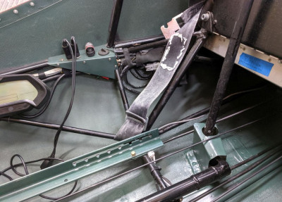 comm panel, aileron cage.jpg