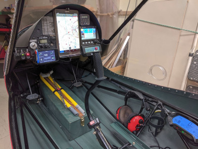 cargo box with tail stand.jpg